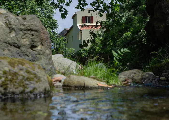 Semesterbostad Casa Da Ribeira Dos Moinhos