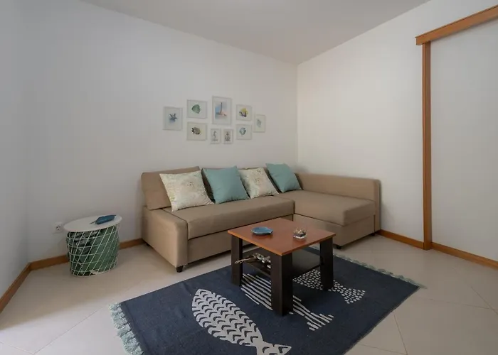 Casa Da Ribeira Dos Moinhos * Ribeira Grande